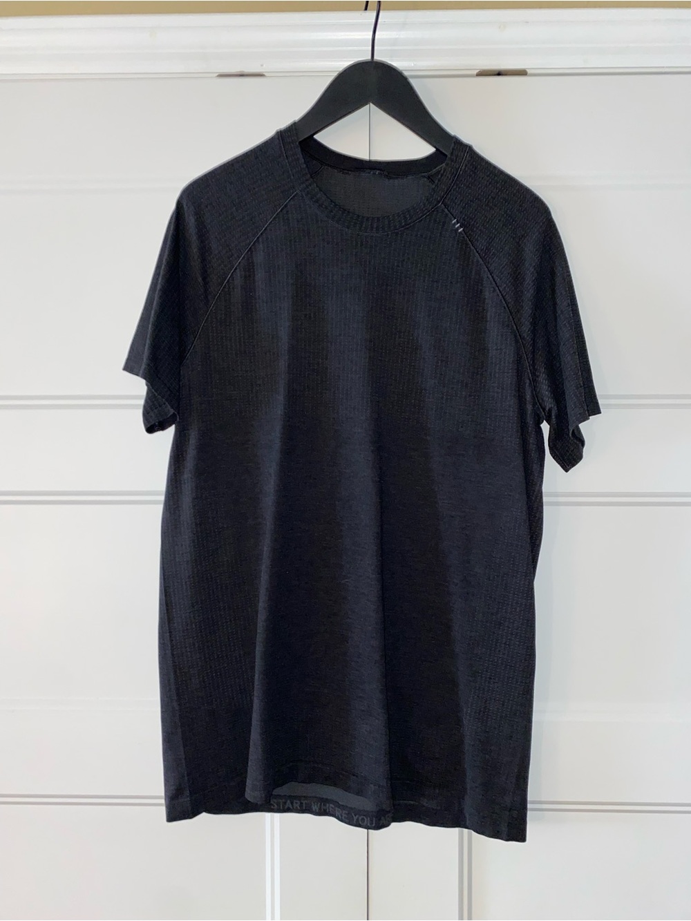 lululemon Men's Metal Vent Tech Sleeve Crew